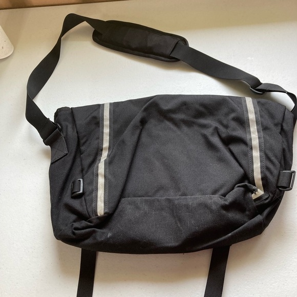 EMS Eastern Mountain Sports Shoulder Strap Bag - Picture 5 of 10